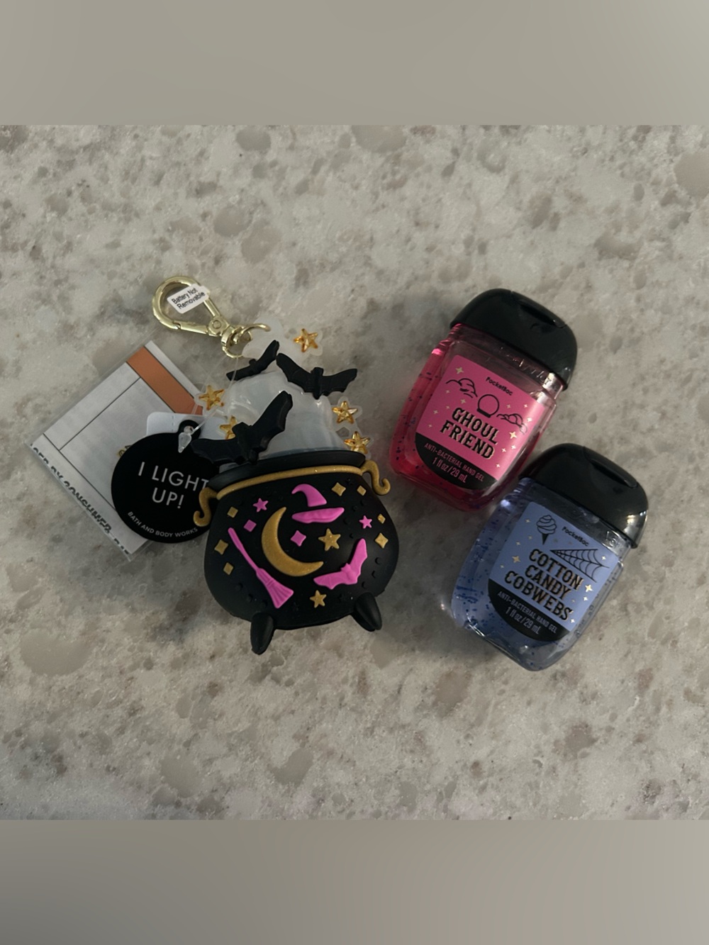 “New” Bath & Body Works Black Cauldron w/ 2  PocketBac Sanitizers